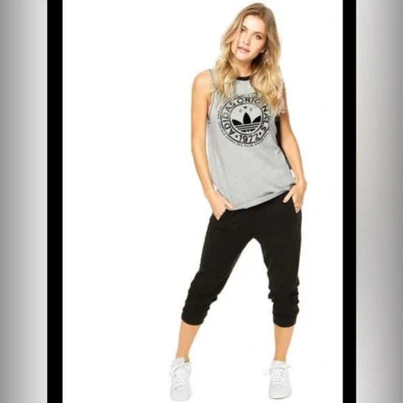 adidas Originals Women's New Cinza Muscle Tee - Picture 2 of 9